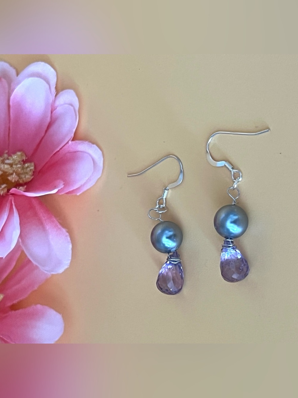 Chic Silver and amethyst Gemstone Earrings